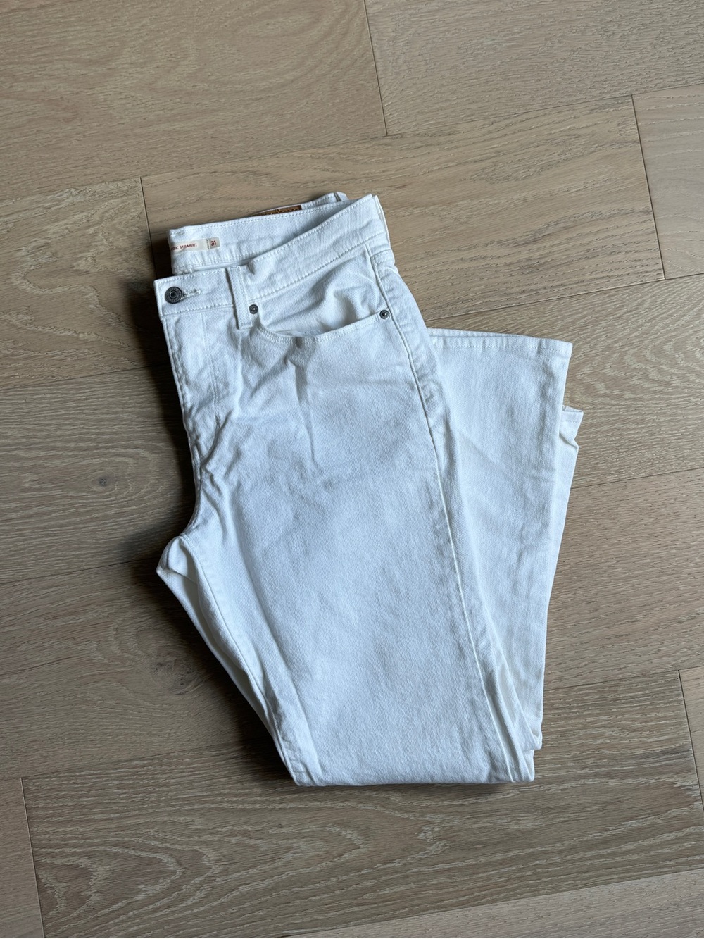 Levi's Women's White Denim Jeans Classic Straight